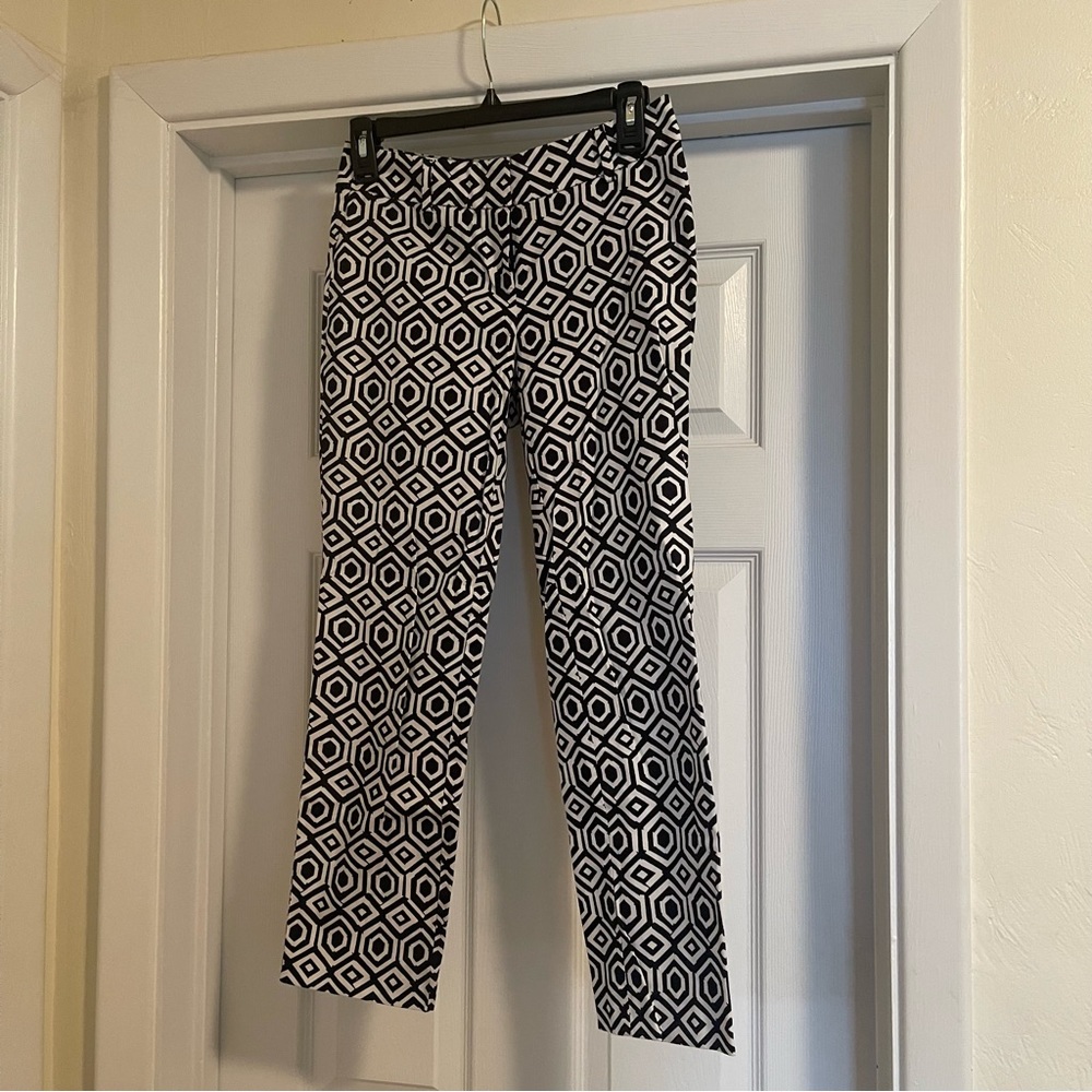 Ann Taylor Signature Capri Size 0P